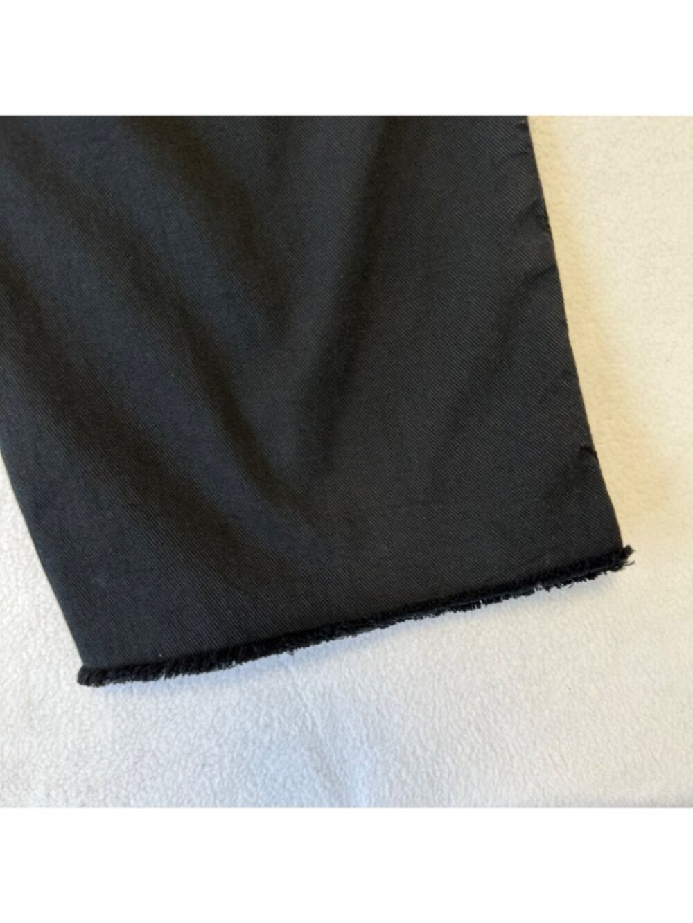 Frank & Eileen Womens Wicklow Cropped Chino Pants Black Frayed Hem Size 4 - Picture 6 of 12